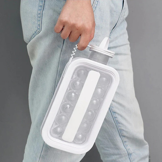 Fľaša 2 v 1 s integrovanou formou na ľad