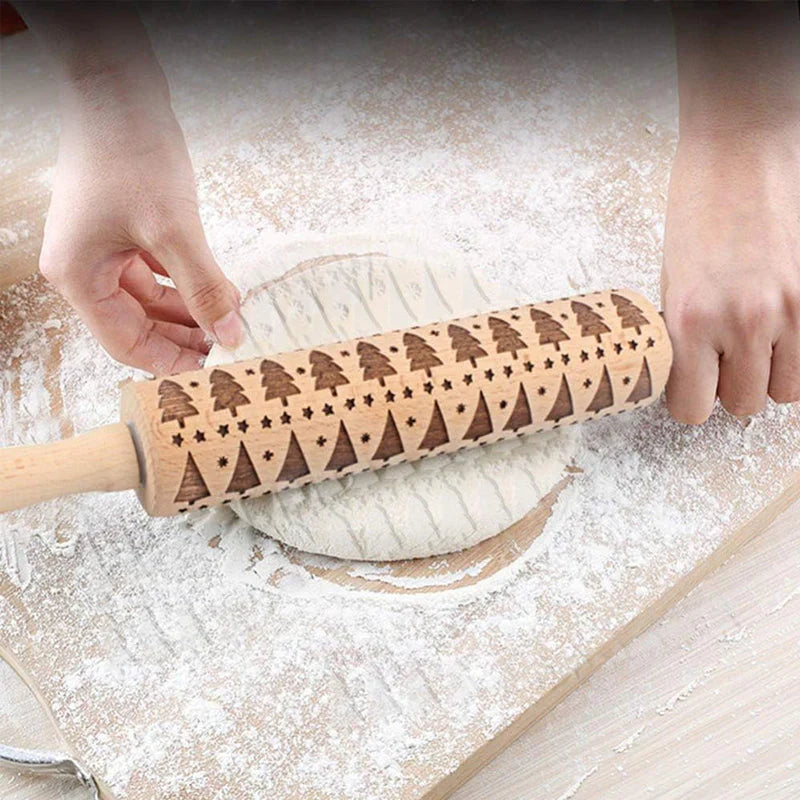 Biscotti festivi perfetti grazie al mattarello inciso 