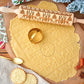 Biscotti festivi perfetti grazie al mattarello inciso 