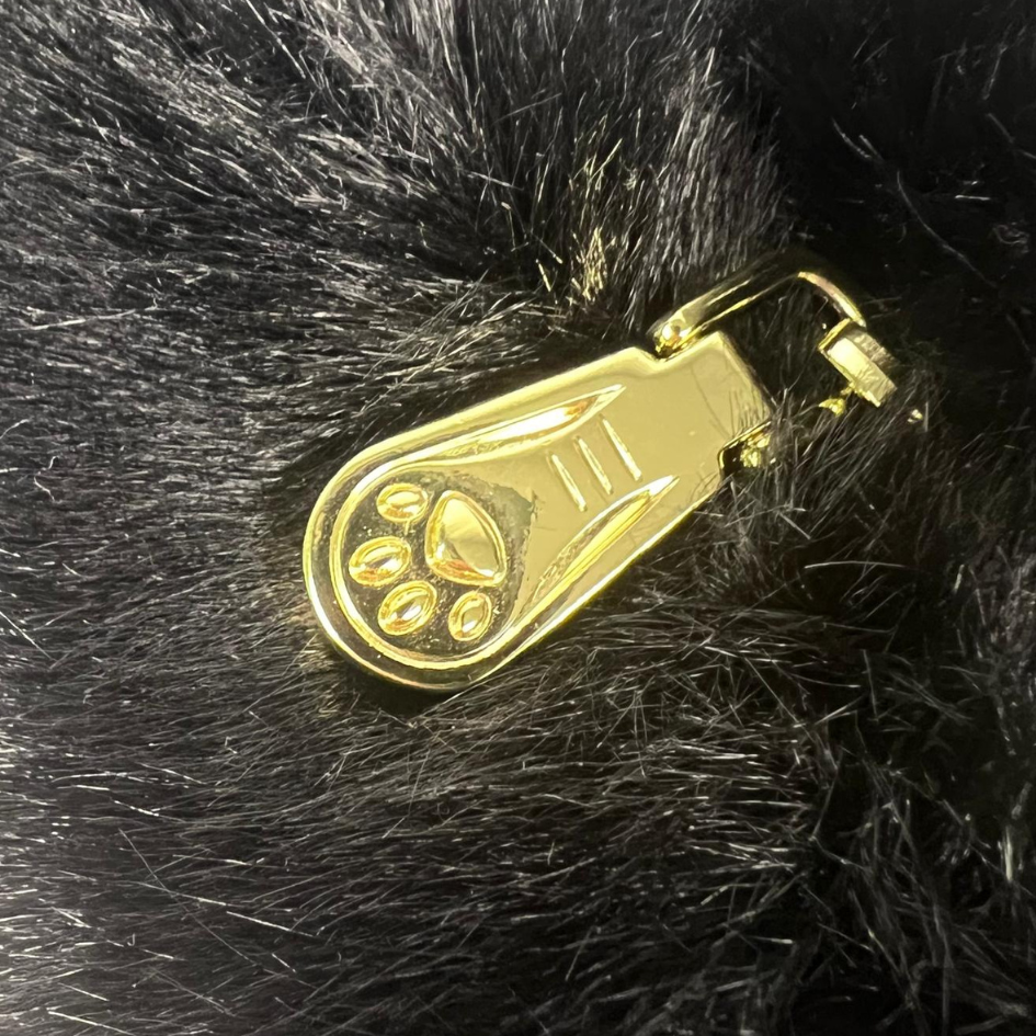 En realistisk kattväska som gör succé överallt 