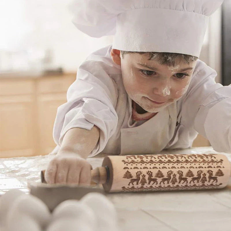 Biscotti festivi perfetti grazie al mattarello inciso 