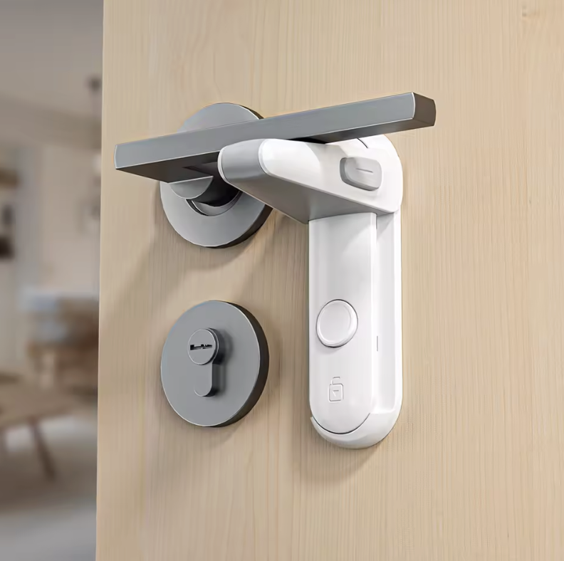 Door handle lock – Child safety 